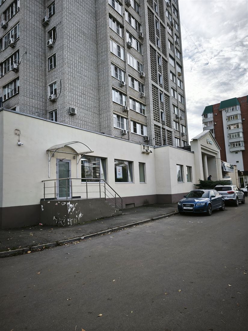 Снять  коммерческую недвижимость