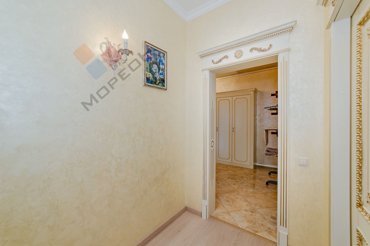 Купить 4-комнатную