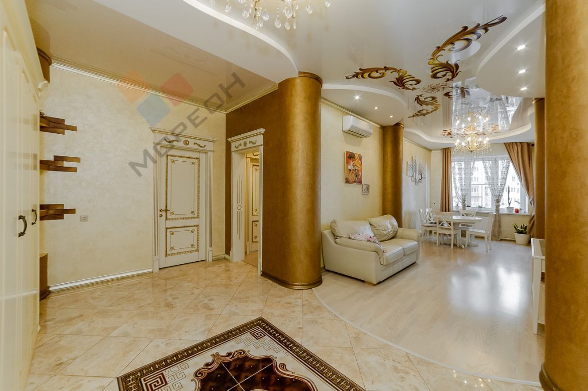 Купить 4-комнатную