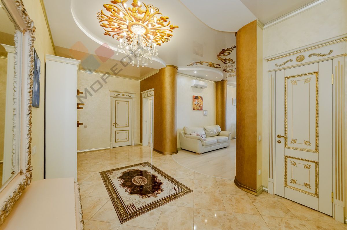 Купить 4-комнатную