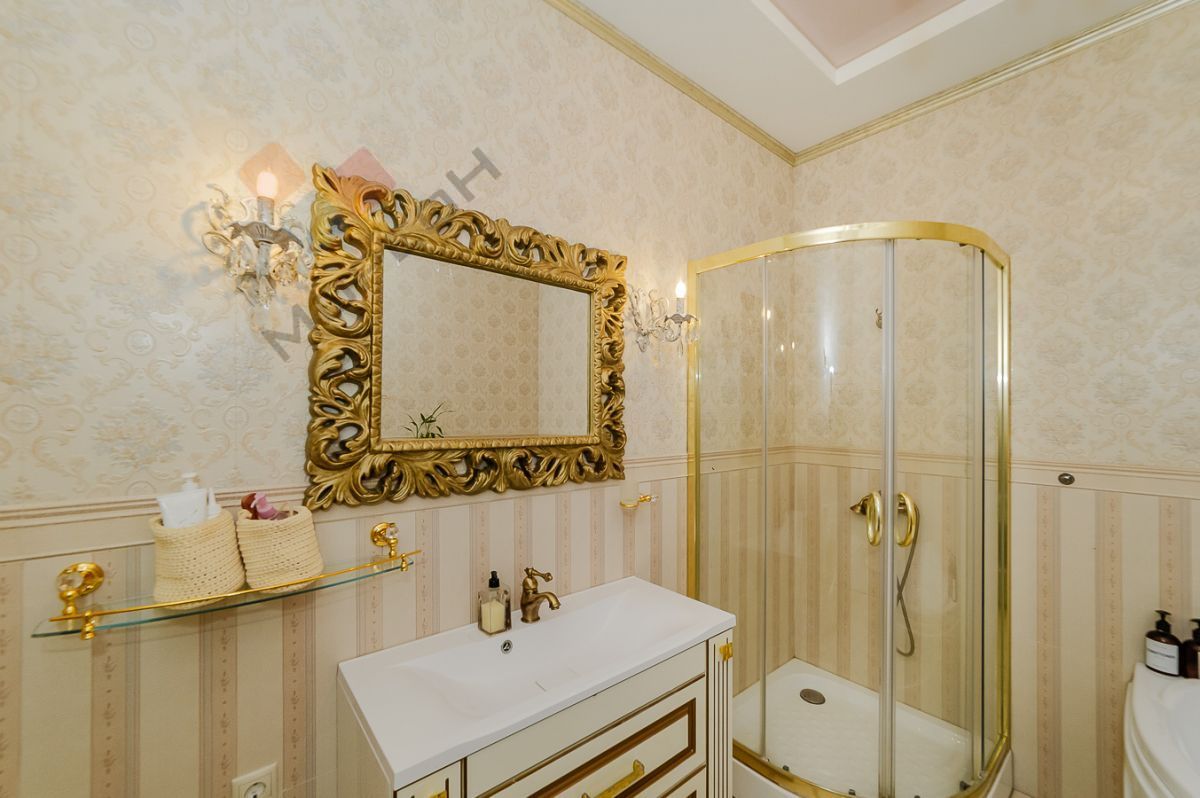 Купить 4-комнатную