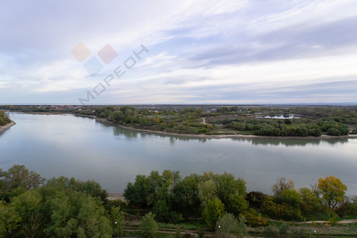 Купить 3-комнатную