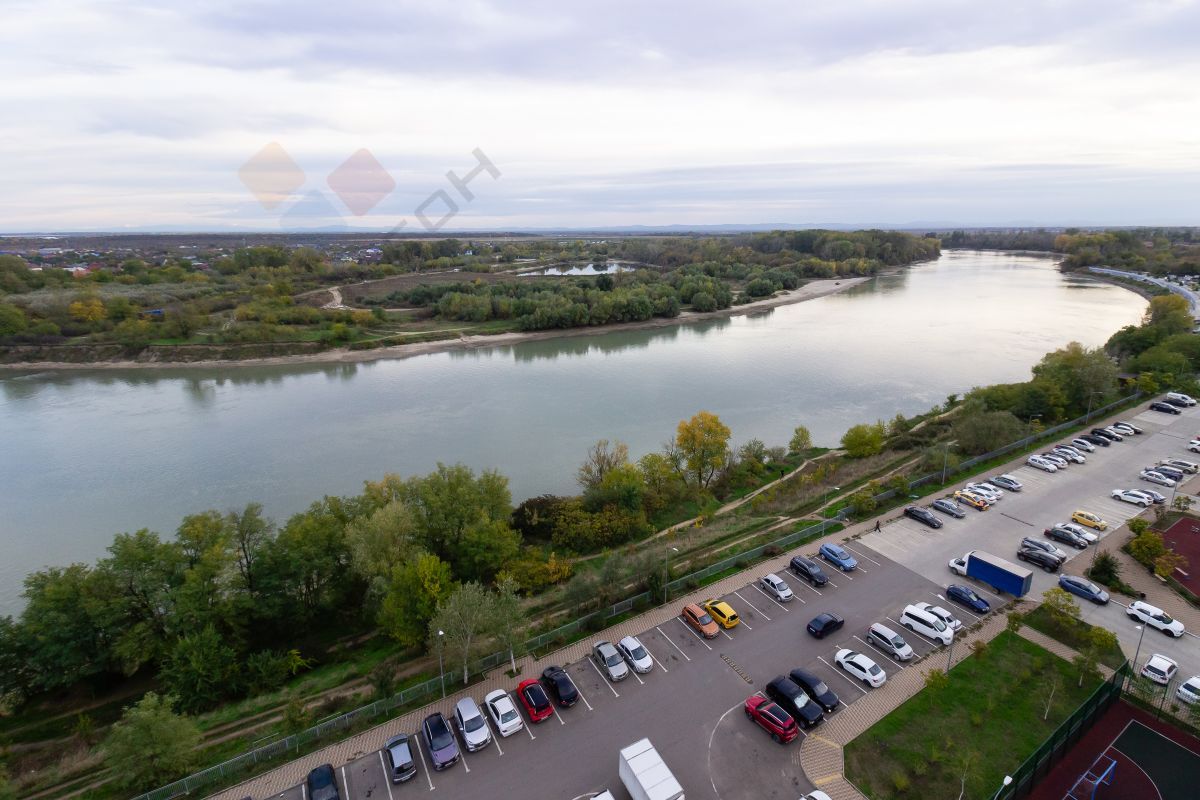 Купить 3-комнатную