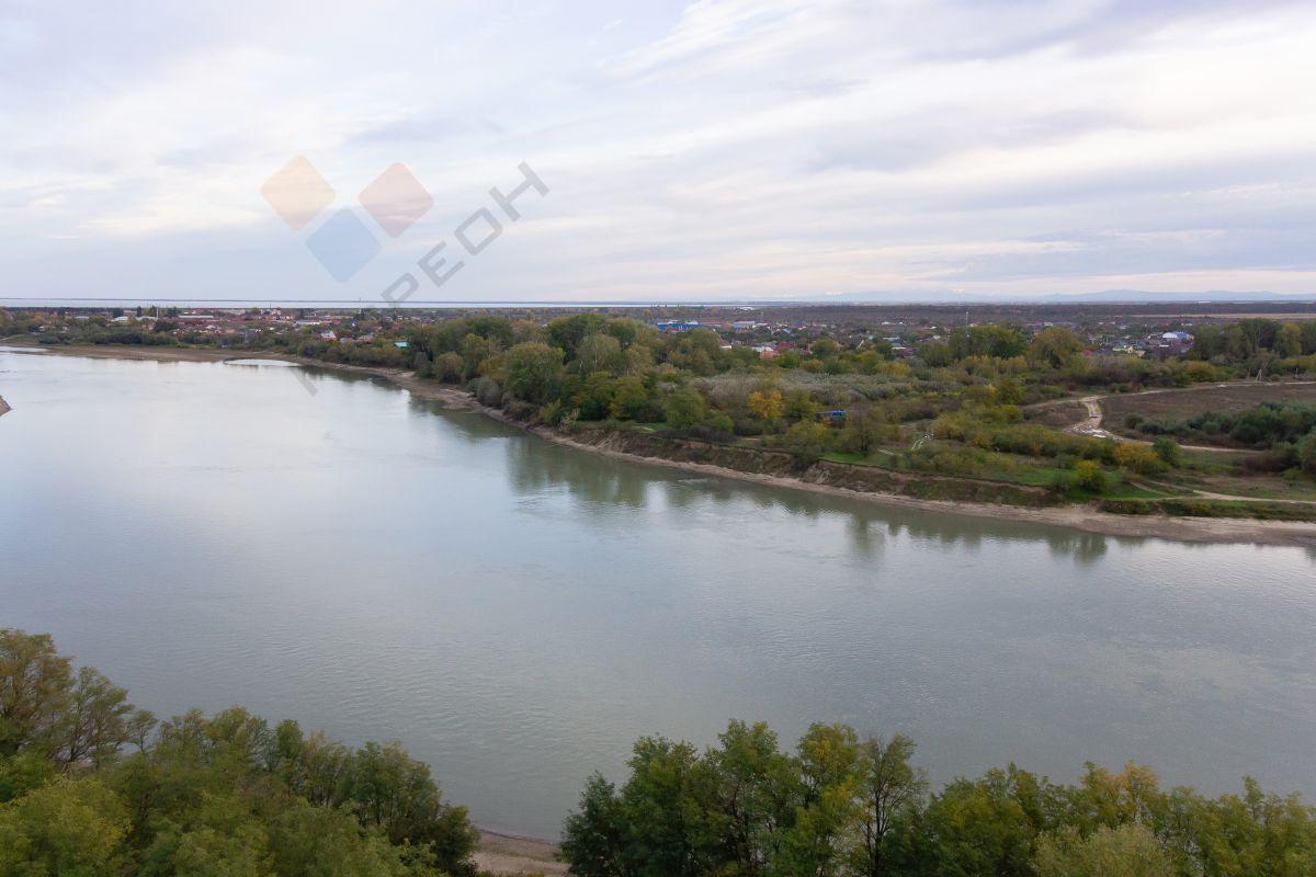 Купить 3-комнатную