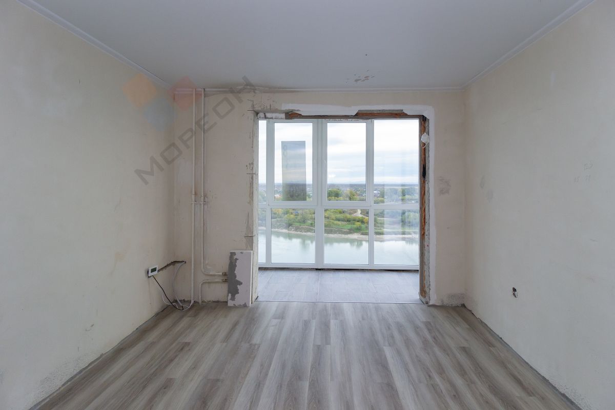 Купить 3-комнатную