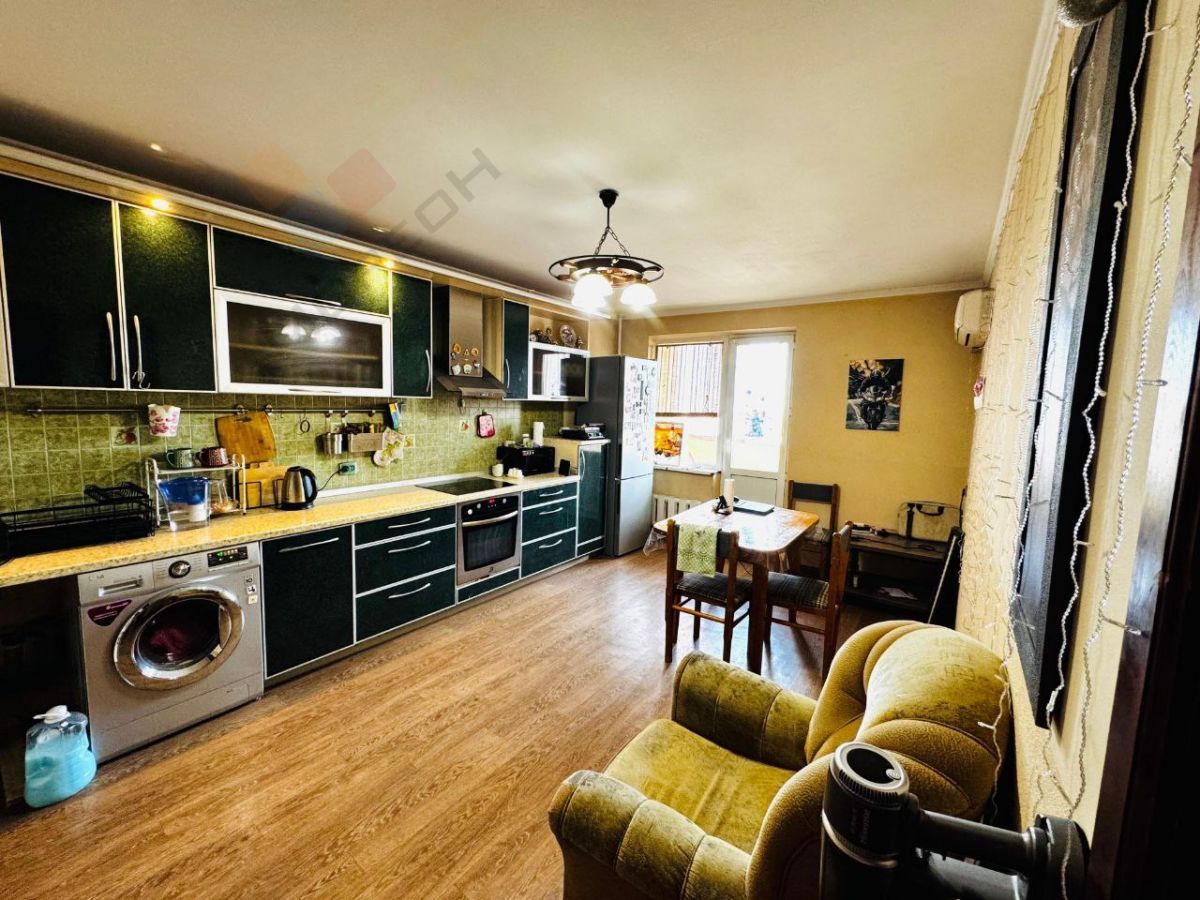 Купить 3-комнатную квартиру