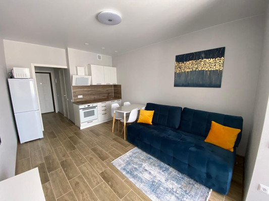 Купить --комнатную квартиру