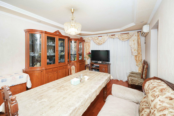 Купить 4-комнатную квартиру