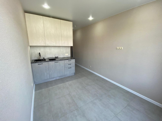 Купить --комнатную квартиру