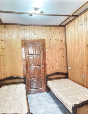 Купить --комнатную квартиру