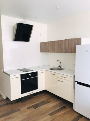 Купить --комнатную квартиру