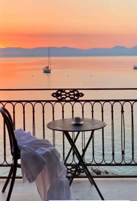 Купить --комнатную квартиру