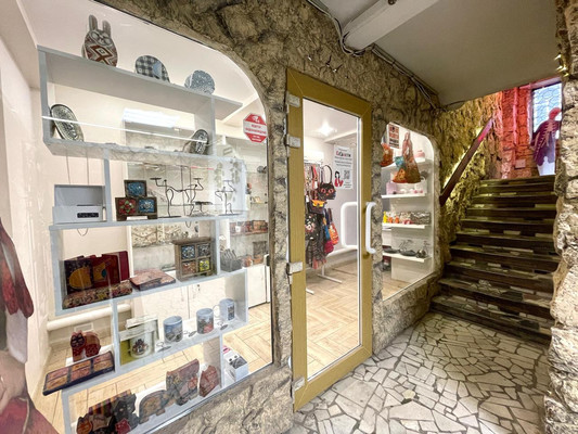 Купить  торговое помещение