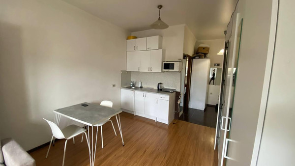 Купить --комнатную квартиру