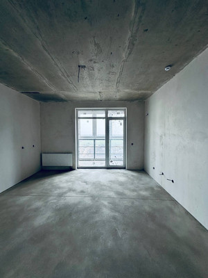 Купить --комнатную квартиру